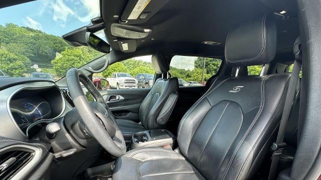 2022 Chrysler Pacifica Hybrid Touring L