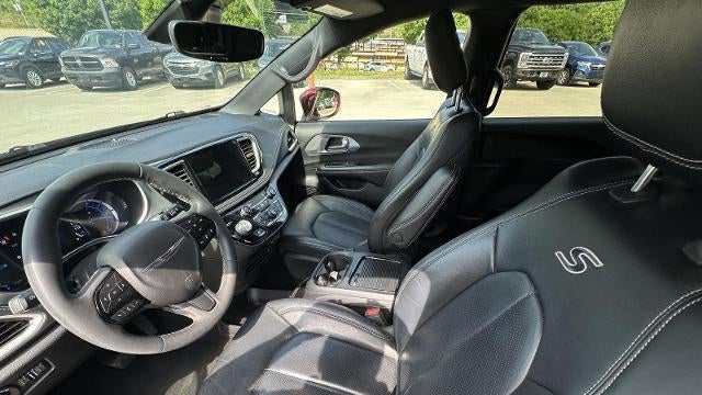 2022 Chrysler Pacifica Hybrid Touring L