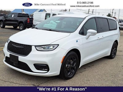 2022 Chrysler Pacifica Hybrid Touring L 4DR Mini-Van