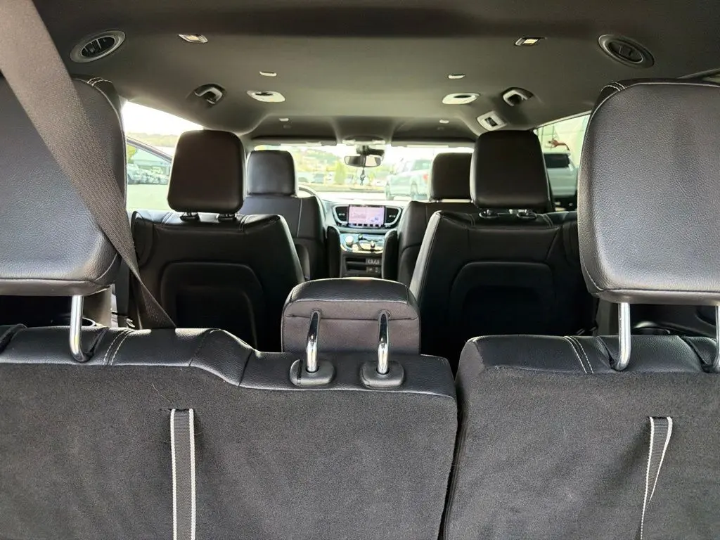 2022 Chrysler Pacifica - $22,248