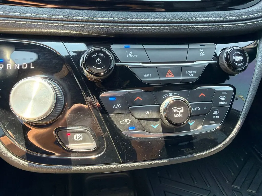 2022 Chrysler Pacifica - $22,248