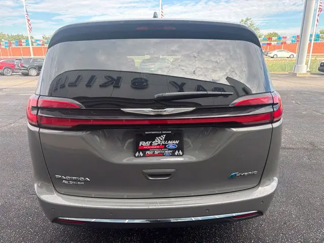 2023 Chrysler Pacifica - $21,923