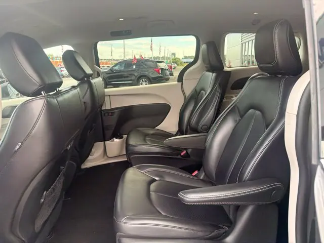 2023 Chrysler Pacifica - $21,923