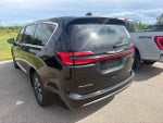 2023 Pacifica Plug-In Hybrid Thumbnail 9