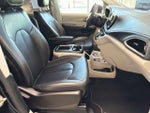 2023 Pacifica Plug-In Hybrid Thumbnail 15