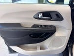 2023 Pacifica Plug-In Hybrid Thumbnail 22