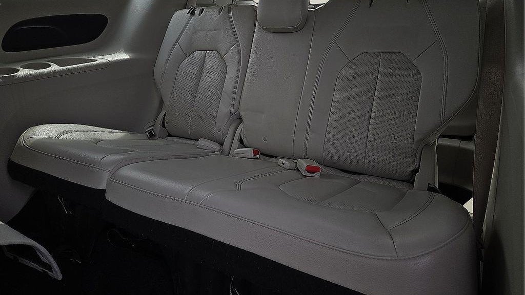 2019 Chrysler Pacifica Hybrid Touring L