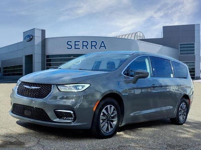 Photo of a 2022 Chrysler Pacifica Hybrid Touring L 4DR Mini-Van for sale