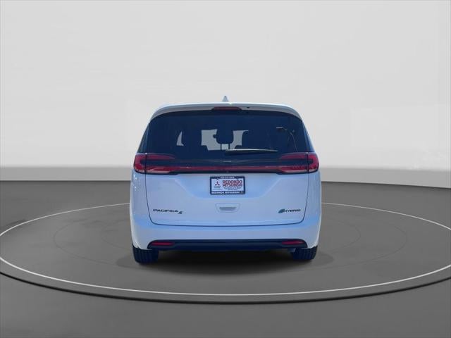 2022 Chrysler Pacifica - $26,863