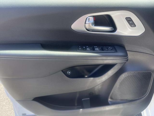 2022 Chrysler Pacifica - $26,863