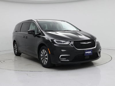 Photo of a 2023 Chrysler Pacifica Plug-In Hybrid Touring L 4DR Mini-Van for sale