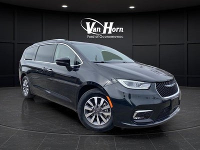 2021 Chrysler Pacifica Hybrid Touring L 4DR Mini-Van