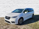 2022 Pacifica Hybrid Thumbnail 4