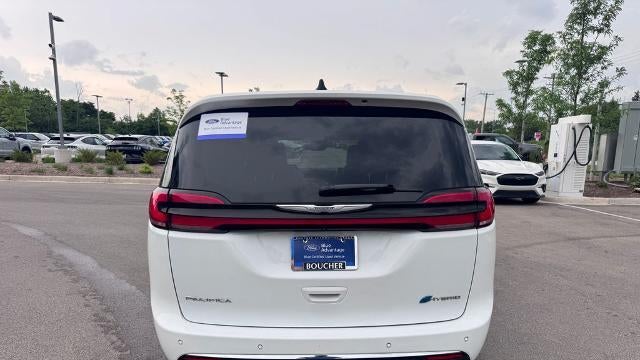 2023 Chrysler Pacifica Plug-In Hybrid Touring L