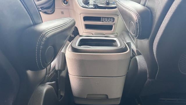 2023 Chrysler Pacifica Plug-In Hybrid Touring L