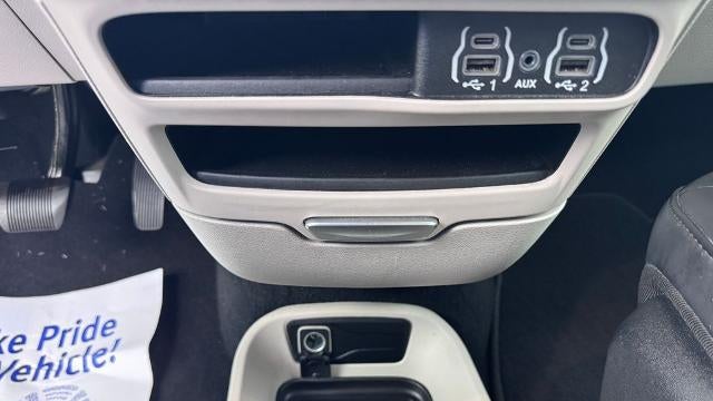 2023 Chrysler Pacifica Plug-In Hybrid Touring L