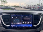 2023 Pacifica Plug-In Hybrid Thumbnail 22