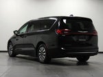 2023 Pacifica Plug-In Hybrid Thumbnail 5