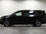 2023 Pacifica Plug-In Hybrid Thumbnail 6