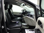 2023 Pacifica Plug-In Hybrid Thumbnail 16
