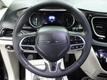 2023 Pacifica Plug-In Hybrid Thumbnail 17