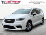 2023 Pacifica Plug-In Hybrid Thumbnail 1