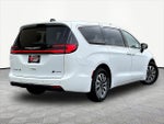 2023 Pacifica Plug-In Hybrid Thumbnail 6