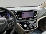 2023 Pacifica Plug-In Hybrid Thumbnail 9