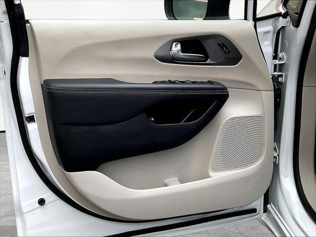 2023 Chrysler Pacifica - $18,475