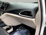 2023 Pacifica Plug-In Hybrid Thumbnail 27