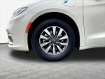 2023 Pacifica Plug-In Hybrid Thumbnail 34