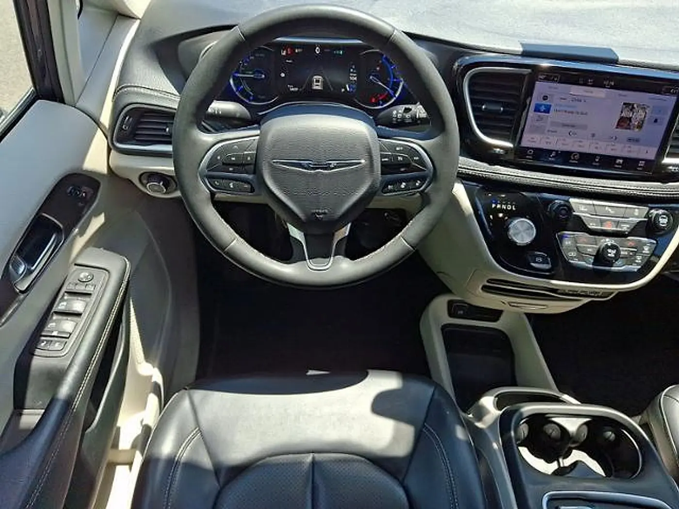 2023 Chrysler Pacifica - $22,988