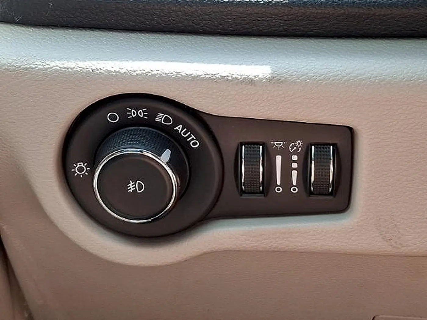 2023 Chrysler Pacifica - $22,988