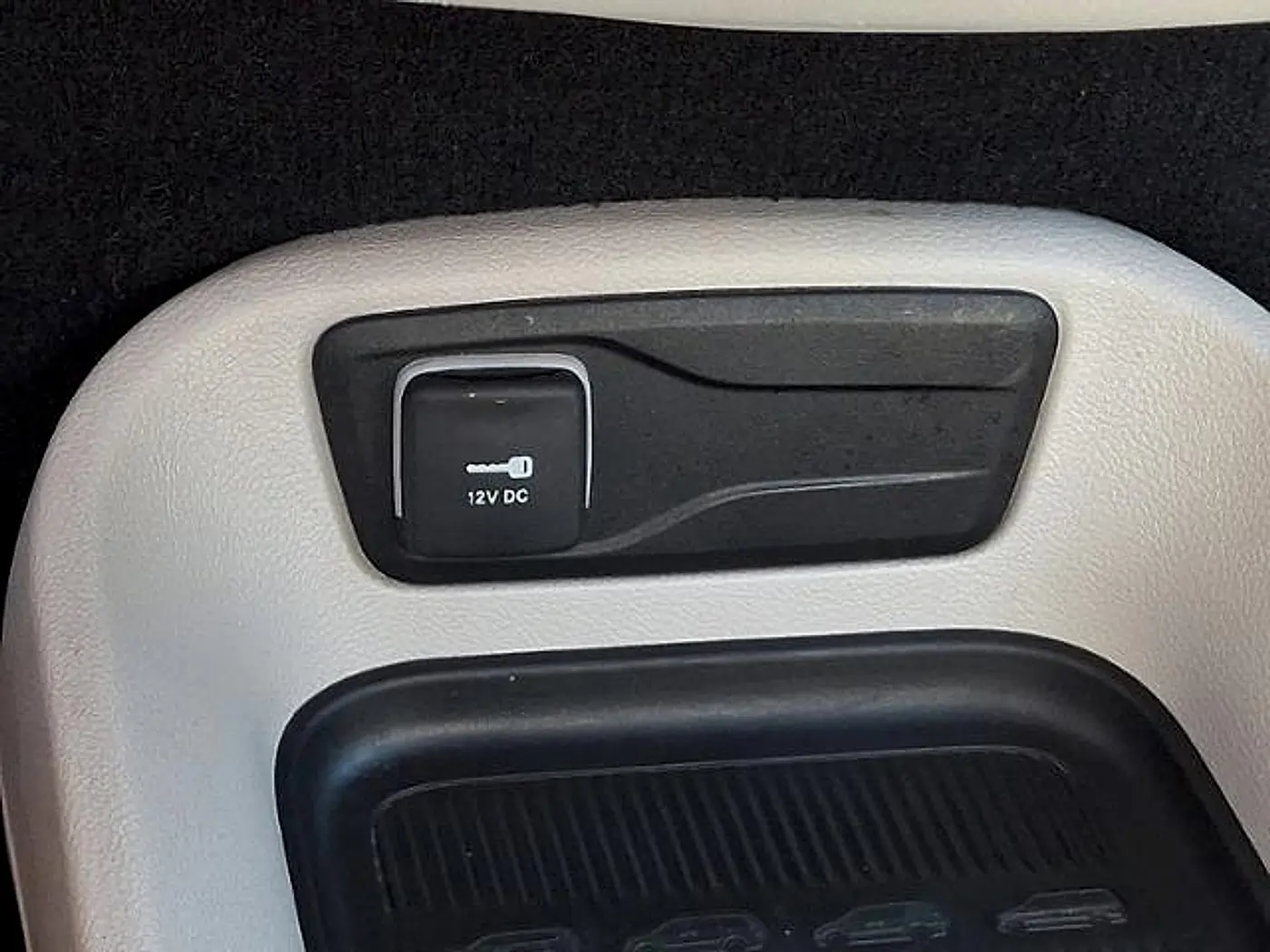 2023 Chrysler Pacifica - $22,988