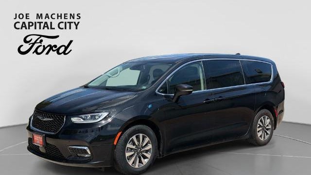 2022 Chrysler Pacifica Hybrid Touring L