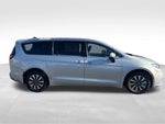 2023 Pacifica Plug-In Hybrid Thumbnail 5