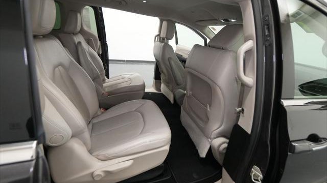 2018 Chrysler Pacifica Hybrid Touring L