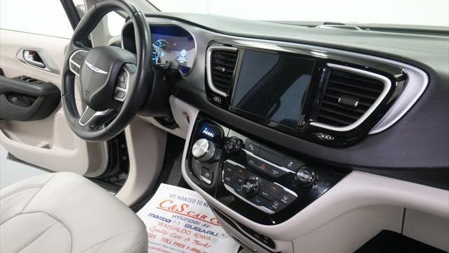2018 Chrysler Pacifica Hybrid Touring L