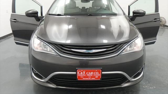 2018 Chrysler Pacifica Hybrid Touring L
