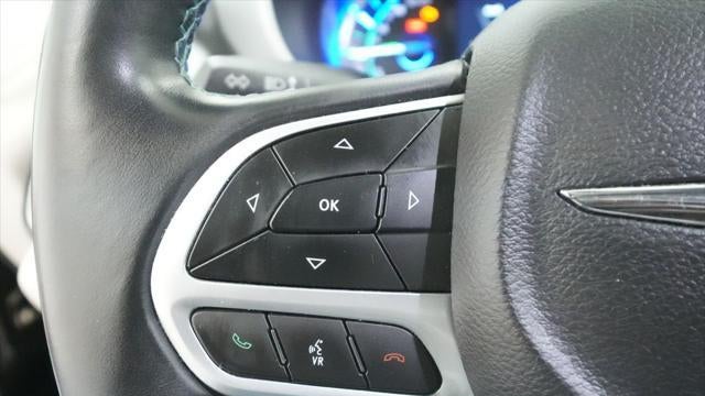 2018 Chrysler Pacifica Hybrid Touring L