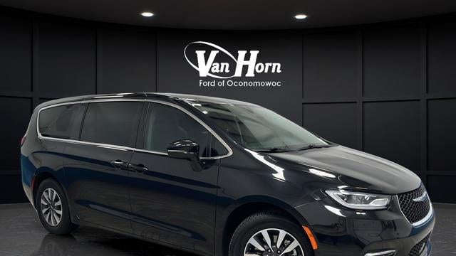 Preowned 2022 Chrysler Pacifica Hybrid Touring L for Sale