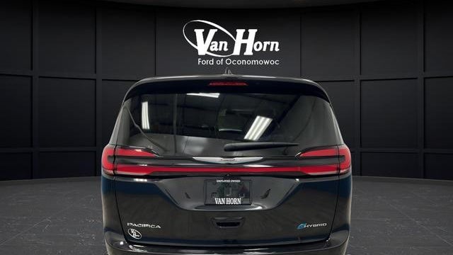 2022 Chrysler Pacifica Hybrid Touring L