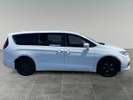 2022 Pacifica Hybrid Thumbnail 6