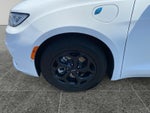 2022 Pacifica Hybrid Thumbnail 14