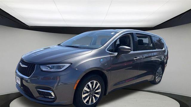 Preowned 2023 Chrysler Pacifica Plug-In Hybrid Touring L for Sale
