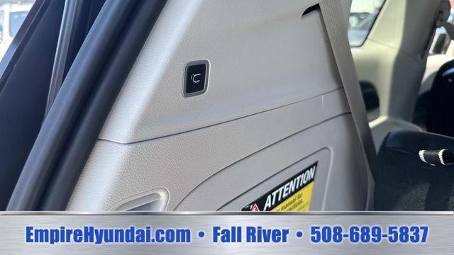 2023 Chrysler Pacifica Plug-In Hybrid Touring L