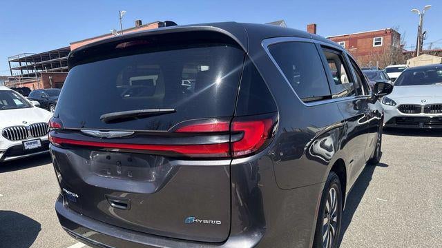 2023 Chrysler Pacifica Plug-In Hybrid Touring L