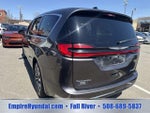2023 Pacifica Plug-In Hybrid Thumbnail 10