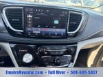 2023 Pacifica Plug-In Hybrid Thumbnail 24