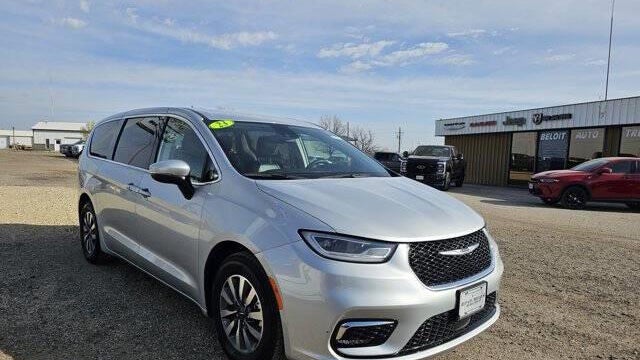 2023 Chrysler Pacifica Plug-In Hybrid Touring L